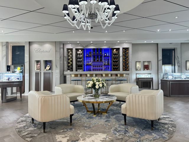 The salon inside Provident Jewelry on Fifth Avenue South